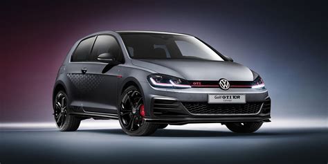 2019 VW Golf GTI TCR: hardcore hot hatch revealed | Carwow