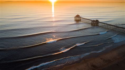 Spot Check: Huntington Beach Pier Surf Report