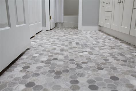 Gray And White Vinyl Flooring – Flooring Tips