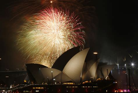 Fireworks over the Sydney Opera House