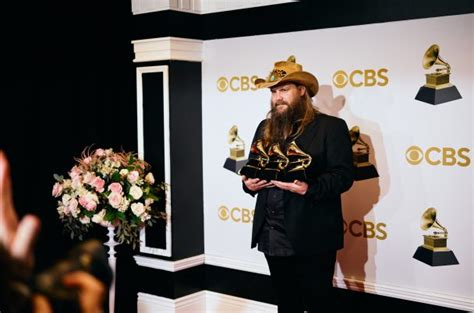 CHRIS STAPLETON WINS THREE AWARDS AT 64TH ANNUAL GRAMMY AWARDS | Chris ...