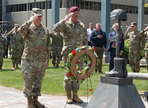 National Guard Honors Fallen in Memorial Day Observances | Article ...