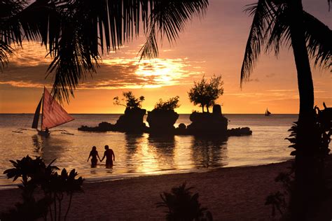 Experience the best of the Philippines in Borocay