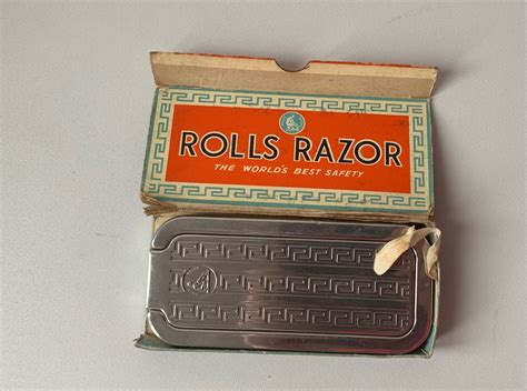 VINTAGE ROLLS RAZOR IMPERIAL No.2 IN ITS ORIGINAL BOX. WITH ...