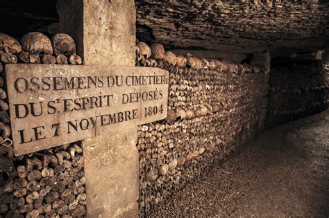 The Catacombs of Paris | A Brief History - Mad Halloween