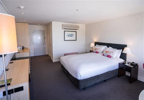 Superior Accessible King Rooms | Napier Hotel