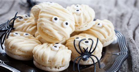 30 Best Halloween Desserts and Fun Treat Ideas - Insanely Good