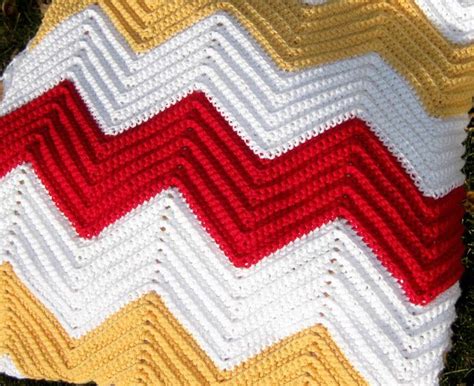 Chevron Blanket | Chevron crochet patterns, Crochet ripple afghan ...