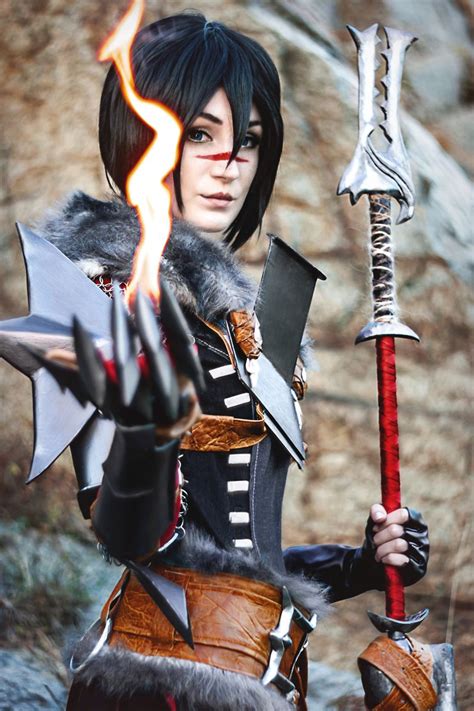 Mage Hawke cosplay | Dragon age, Dragon age 2, Cosplay