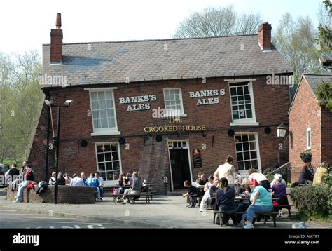 The Crooked House Dudley West Midlands England UK Stock Photo - Alamy