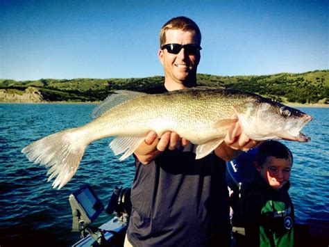 Platte South Dakota | Fishing Guide and Outfitter | Fishing Trips SD