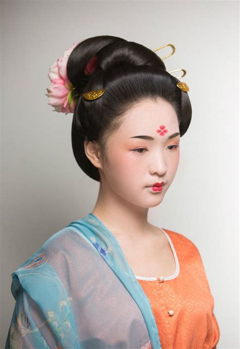 hanfu gallery | Chinese hair accessories, Chinese hairstyle, Hanfu