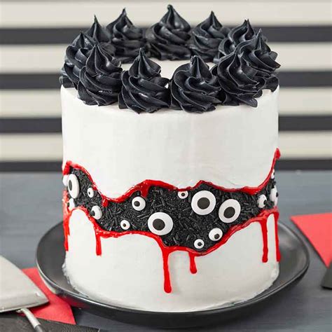 25 Scary Good Halloween Cake Ideas | Wilton's Baking Blog | Homemade ...