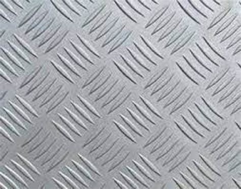 Aluminum Alloy ALUMINIUM CHEQUERED PLATE, Silver at Rs 300/kg in Ahmedabad