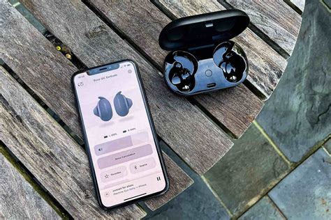 Connecting Earbuds to iPhone 13 - Quick Tutorial | CitizenSide