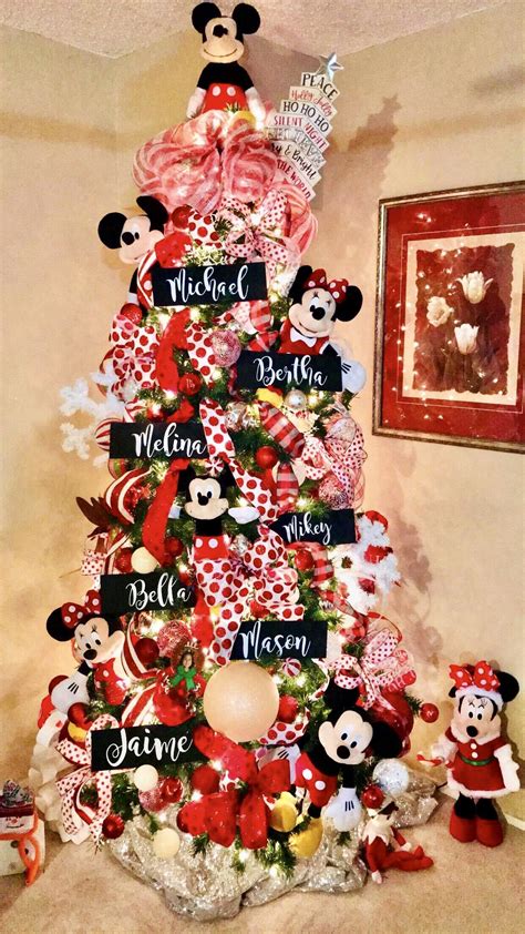 Mickey & Minnie Christmas Tree | Mickey mouse christmas tree, Disney ...