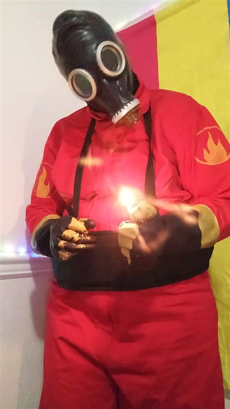 pyro cosplay i did! i painted the gloves and that's why they look not ...