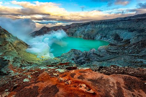 Cráter de Ijen, Java Oriental: Volcán, lago ácido y llamas azules