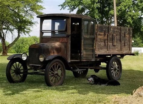 Classic Ford: 1925 Ford Model TT Grain Truck