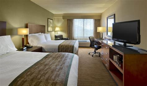 DOUBLETREE BY HILTON HOTEL BOSTON NORTH SHORE - Now €123 (Was €̶1̶4̶7̶ ...