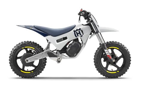 Husqvarna Unveils New EE 2 Electric Youth Motocross Bike - Roadracing ...