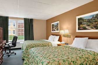 Days Inn by Wyndham Madisonville | Madisonville, KY Hotels