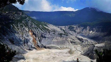 Cerita Tangkuban Perahu Singkat Bahasa Sunda / Mengetahui hal tersebut ...