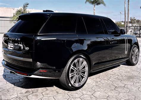 2023 Full Black Range Rover Vogue Supercharged V8 | Range Rover Fans