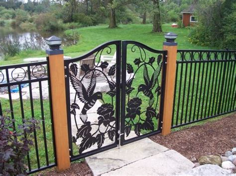 15 Decorative Metal Gate Design for Amazing First Impression