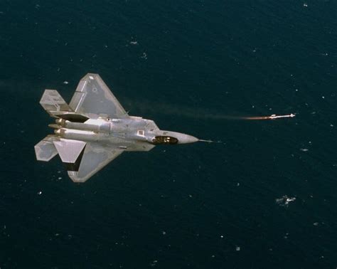 F-22 Fires A Sidewinder Missile - Business Insider