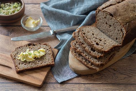 How To Make A Sourdough Rye Starter - The Healthy Tart