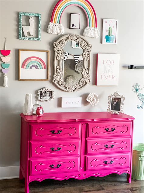 Little Girl's Bedroom Furniture Makeover - Re-Fabbed