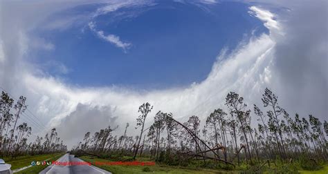 Eye of Hurricane Michael, just west of Mexico Beach, FL 10/10/2018 : r ...