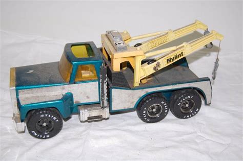 Toy Big Rig Tow Truck | January Consignment Auction | K-BID