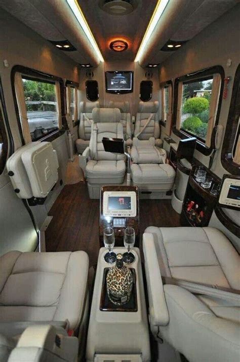 inside of mercedes sprinter van - bulah-zeitlin