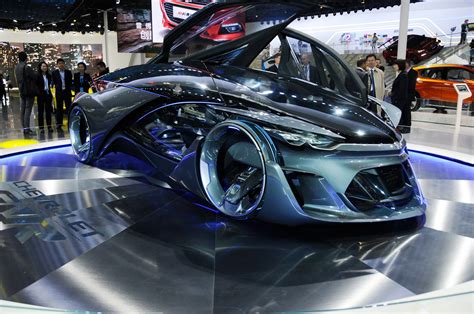 Chevrolet FNR-X Concept is an All-Purpose Plug-in Hybrid | Automobile ...