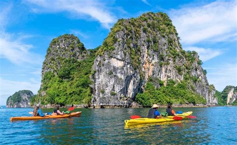 Kayaking in Ha Long Bay: A journey into tranquil beauty