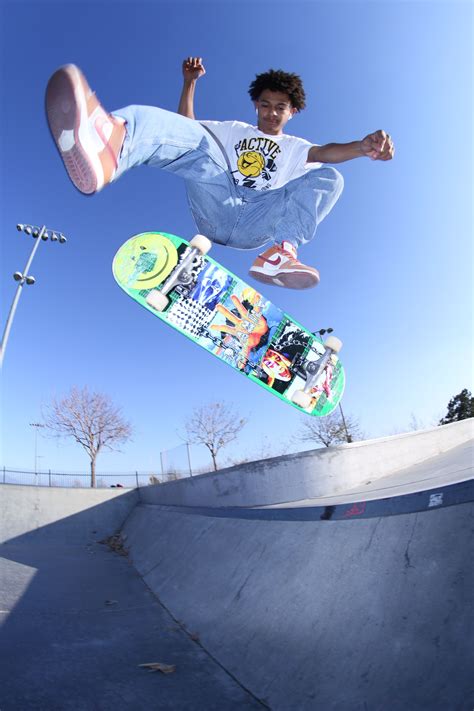 SKATEBOARD Video tutorials locations guide, gear shop - All Extreme ...