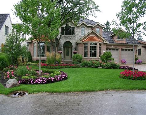 beautiful front yard landscaping traditional home | Front garden ...