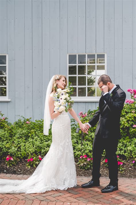 A Laid-Back June Wedding: Bonnet Island Estate's Coastal Wedding Vibes ...