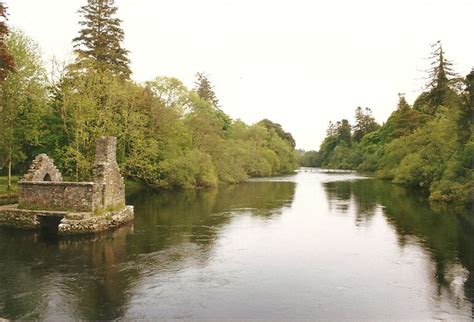 River Cong © Richard Croft cc-by-sa/2.0 :: Geograph Ireland