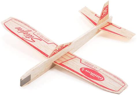 Balsa wood plane/glider : nostalgia