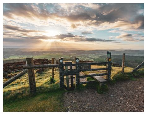 Moel Famau Sunrise - a photo on Flickriver