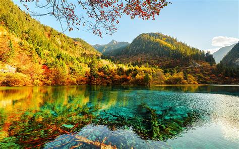 Parque nacional de Jiuzhaigou, otoño, bosque, lago azul, Asia, China ...