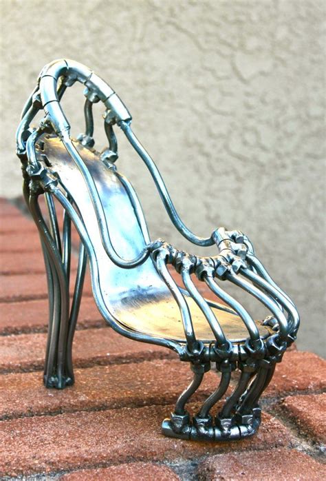 366 best Creative - Weird shoes designs images on Pinterest | Shoe art ...