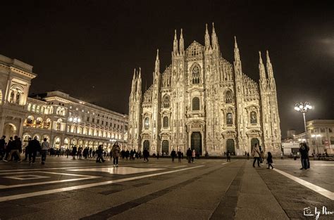 Milan Duomo at night Imagen & Foto | europe, italy, vatican city, s ...