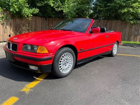 1994 BMW 325i | Premier Auction