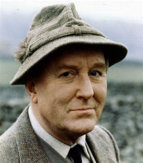 Laura's Miscellaneous Musings: Robert Hardy, 1925-2017