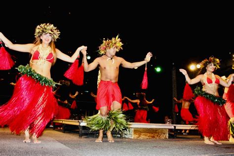 Best Luau in Oahu: Hilton Hawaiian Village Resort Waikiki Starlight ...