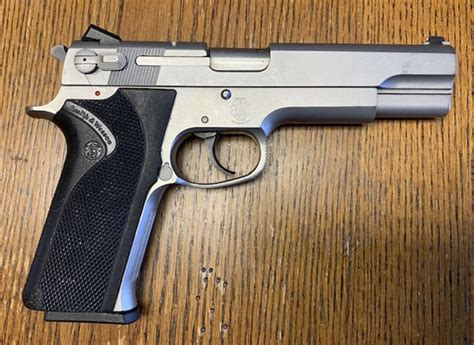 Smith And Wesson 10Mm Pistol